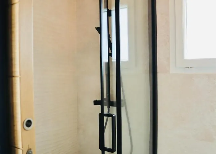 Li Li Et Rose - Avec Jacuzzi Privatif 4* Nantes